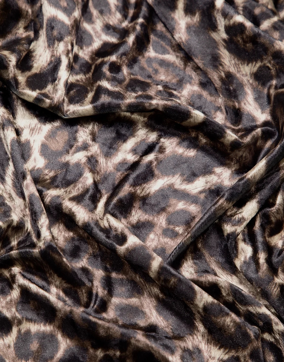 PD1135 Three-Quarter Sleeve Dressing Gown