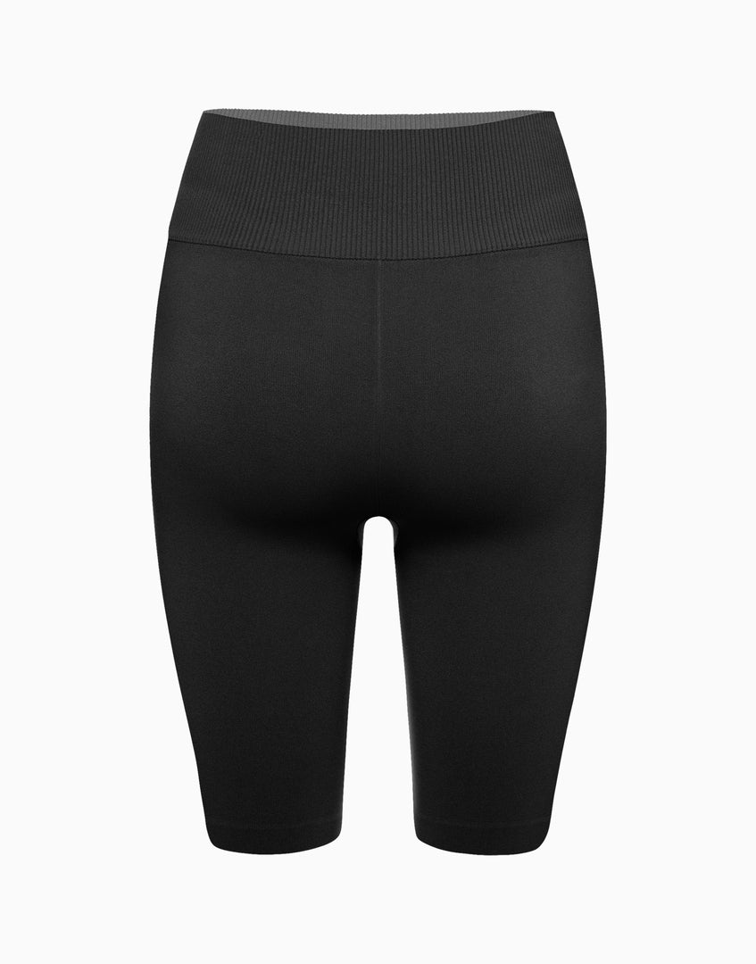 https://onwavecloud.it/incantoitaly/foto/pic_fd35289_571_nero_5.jpg