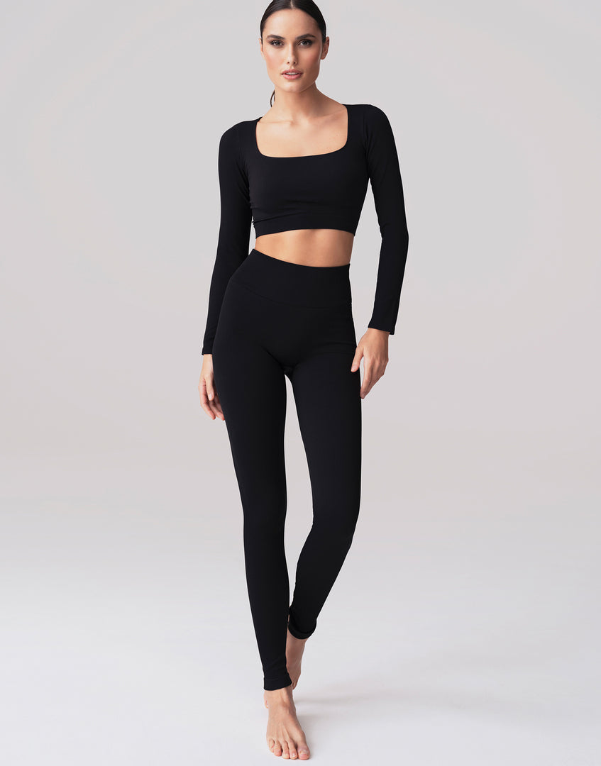 https://onwavecloud.it/incantoitaly/foto/pic_fd36288_570_nero_5.jpg