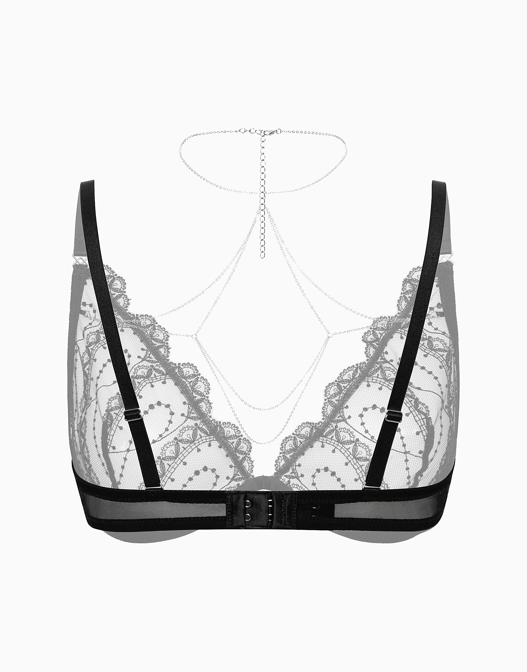 Bra with soft cups on a thin center CD688