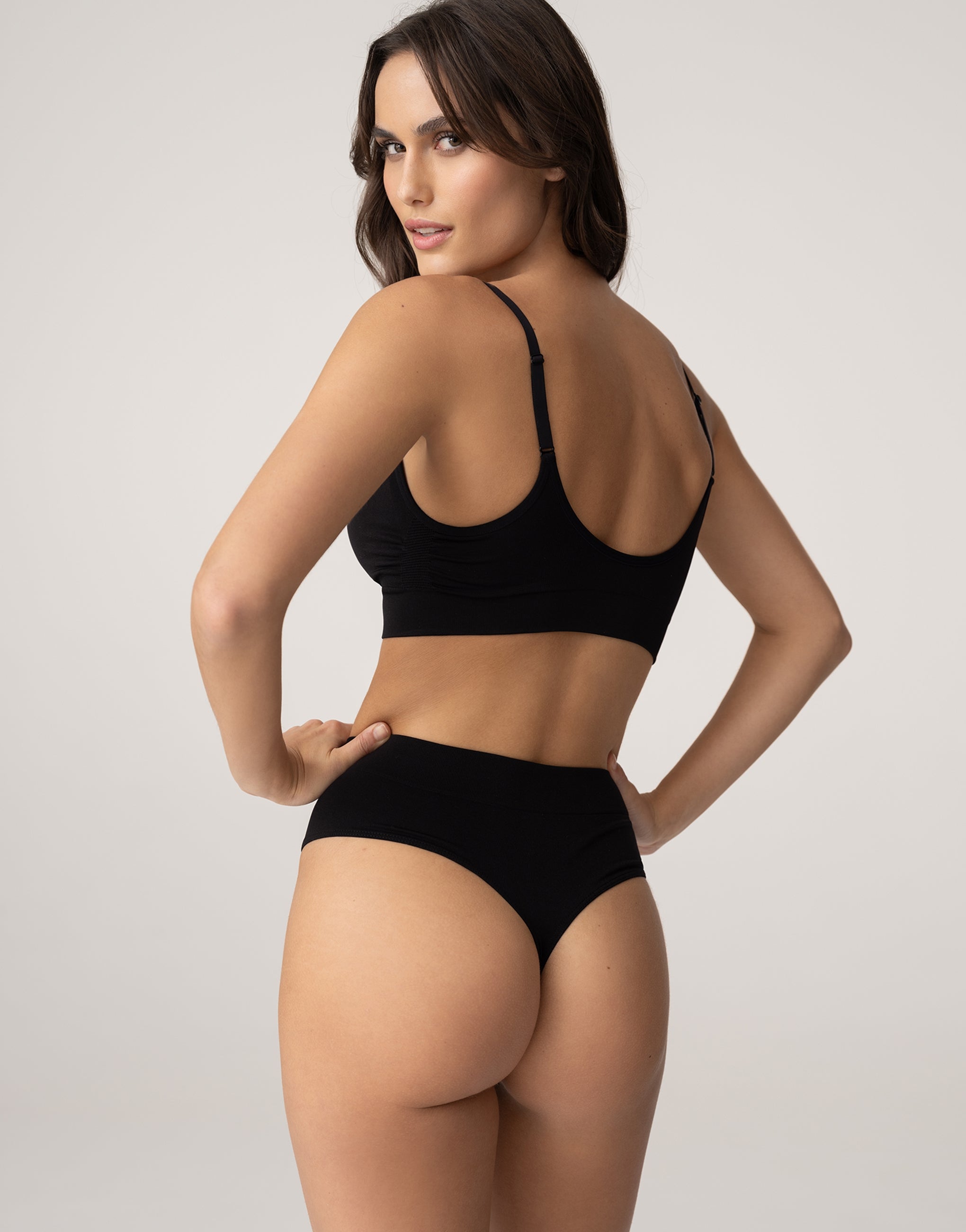 CD573 Tanga