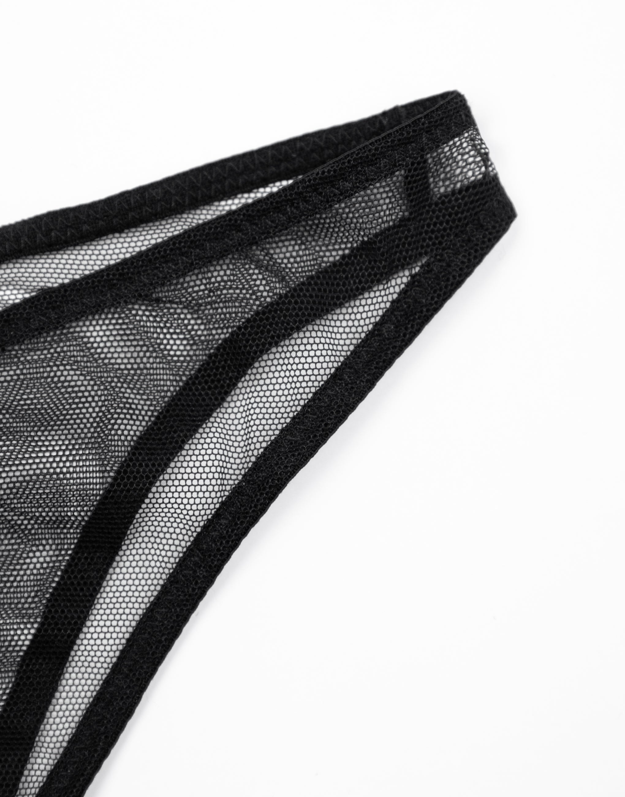 CD869 String taille haute