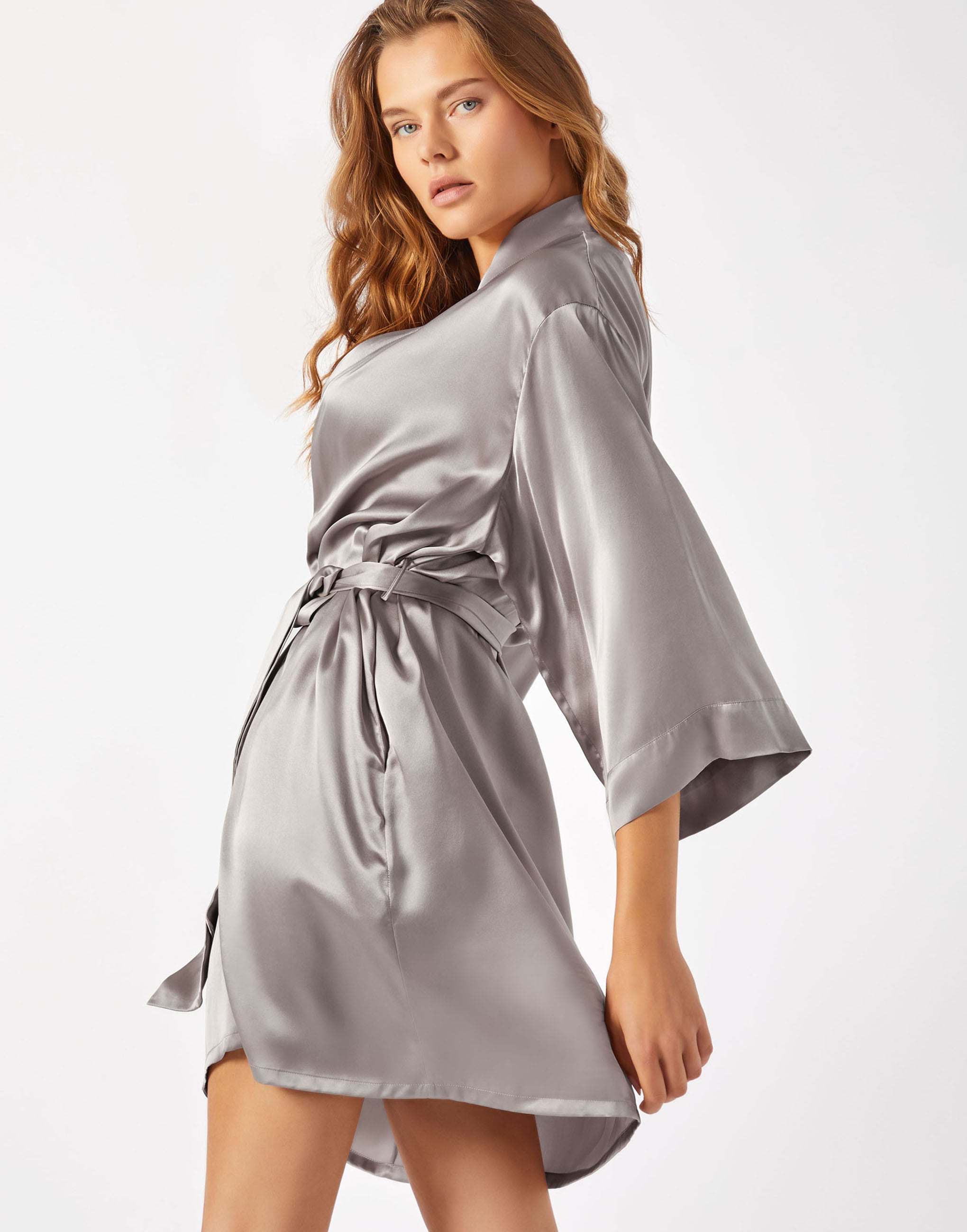 PD267 Silk Three Quarter Sleeve Dressing Gown