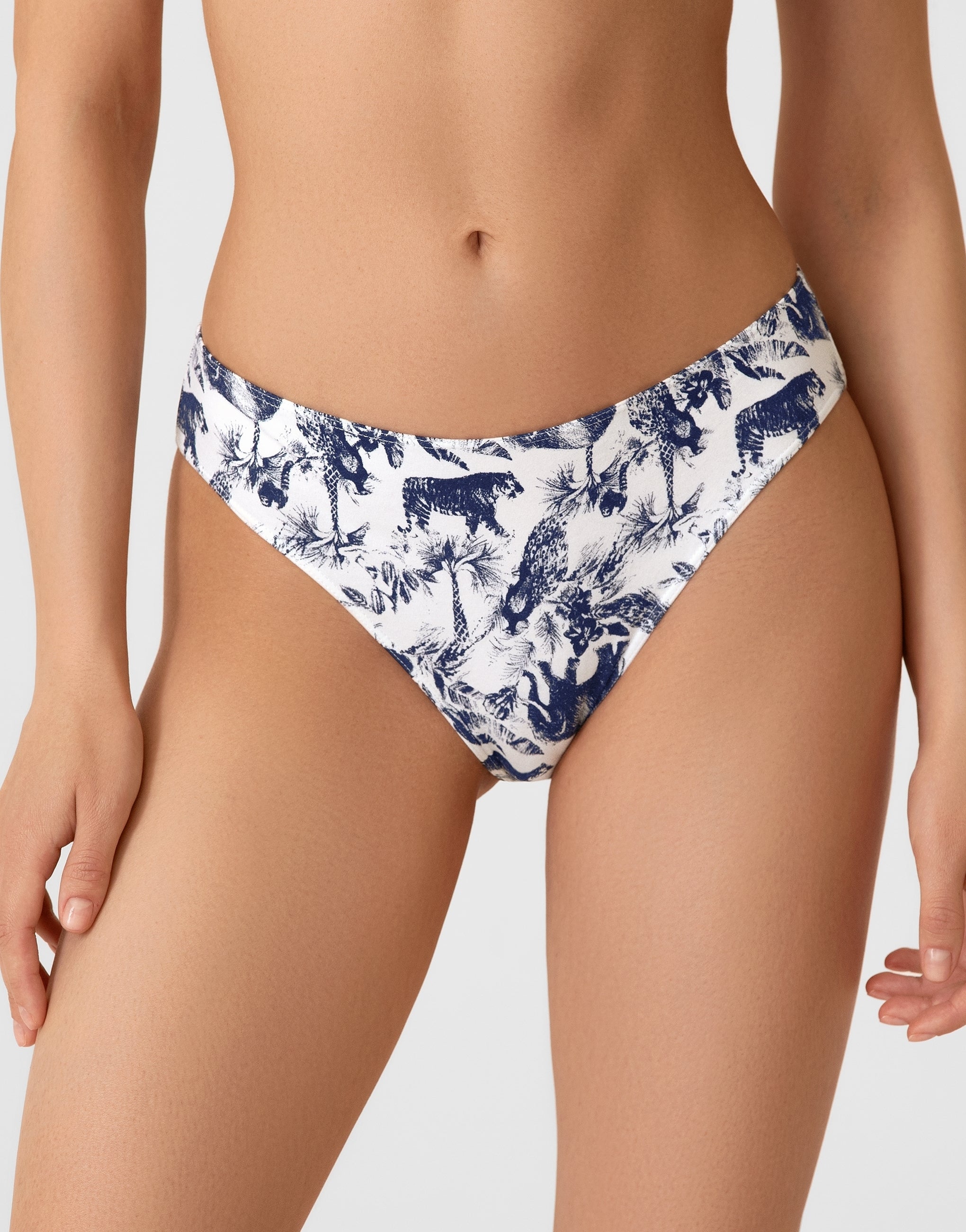 Set of 3 high-waisted briefs MD775