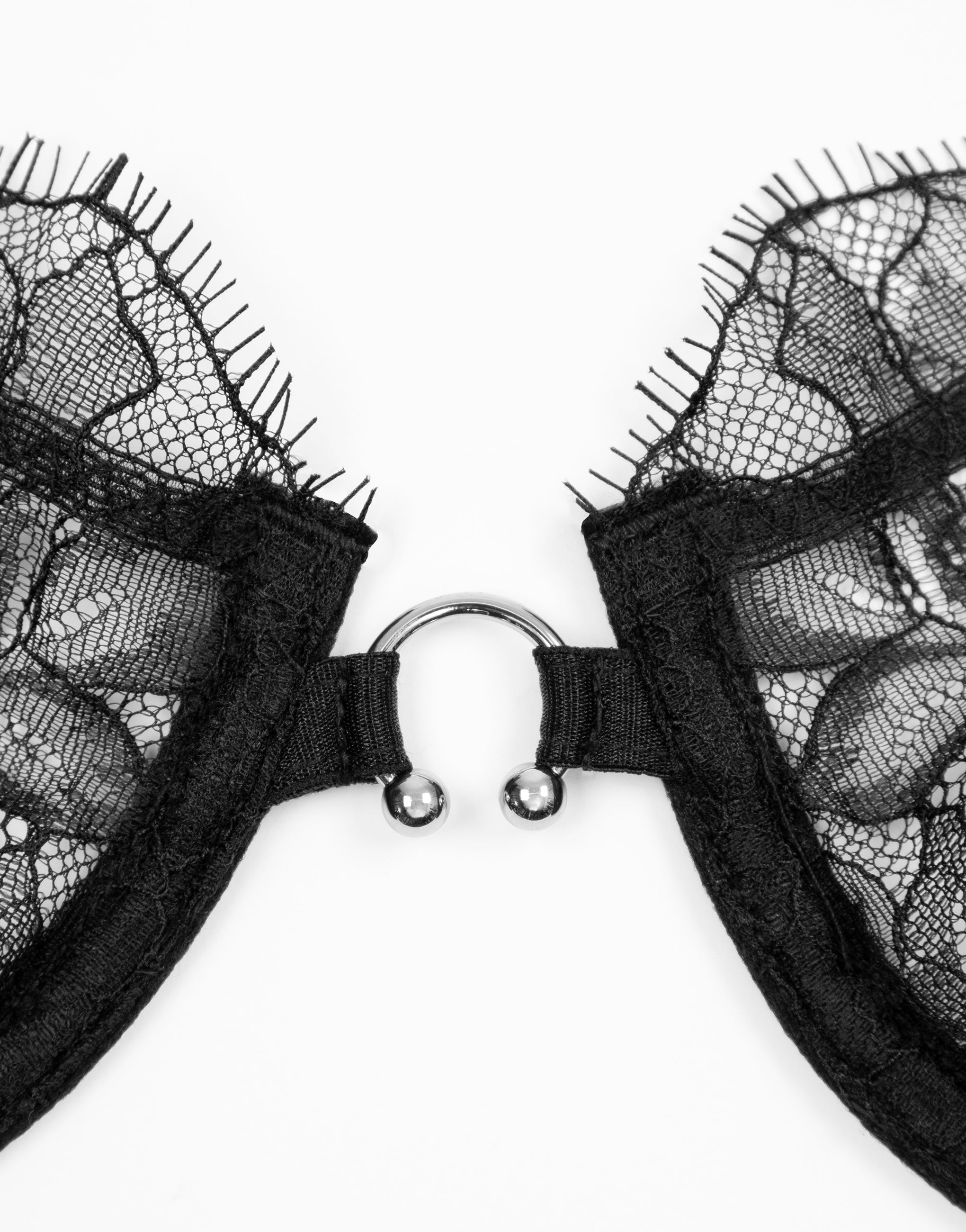 Soutien-gorge à bonnets souples sur un centre fin CD868