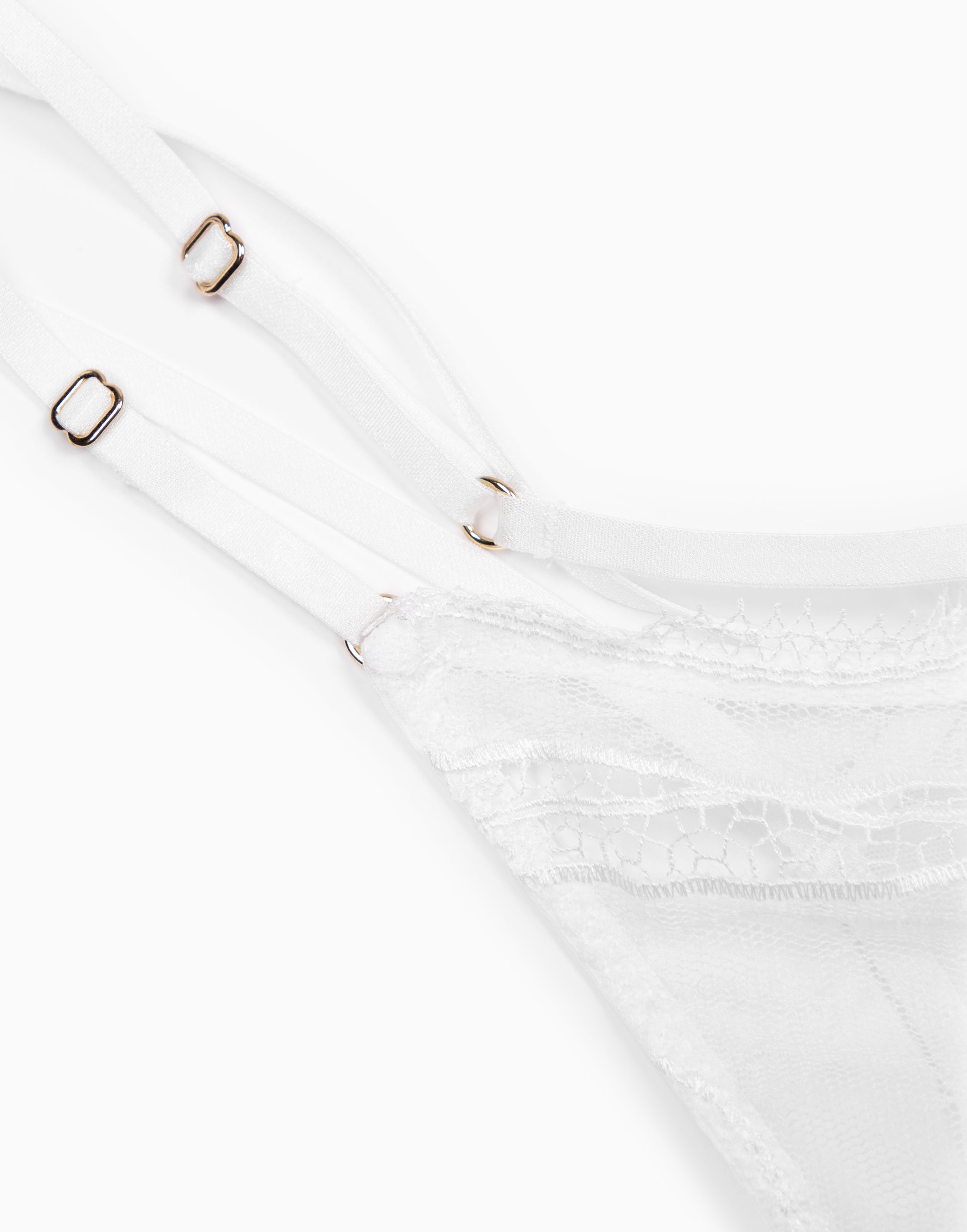 CD899 Thong