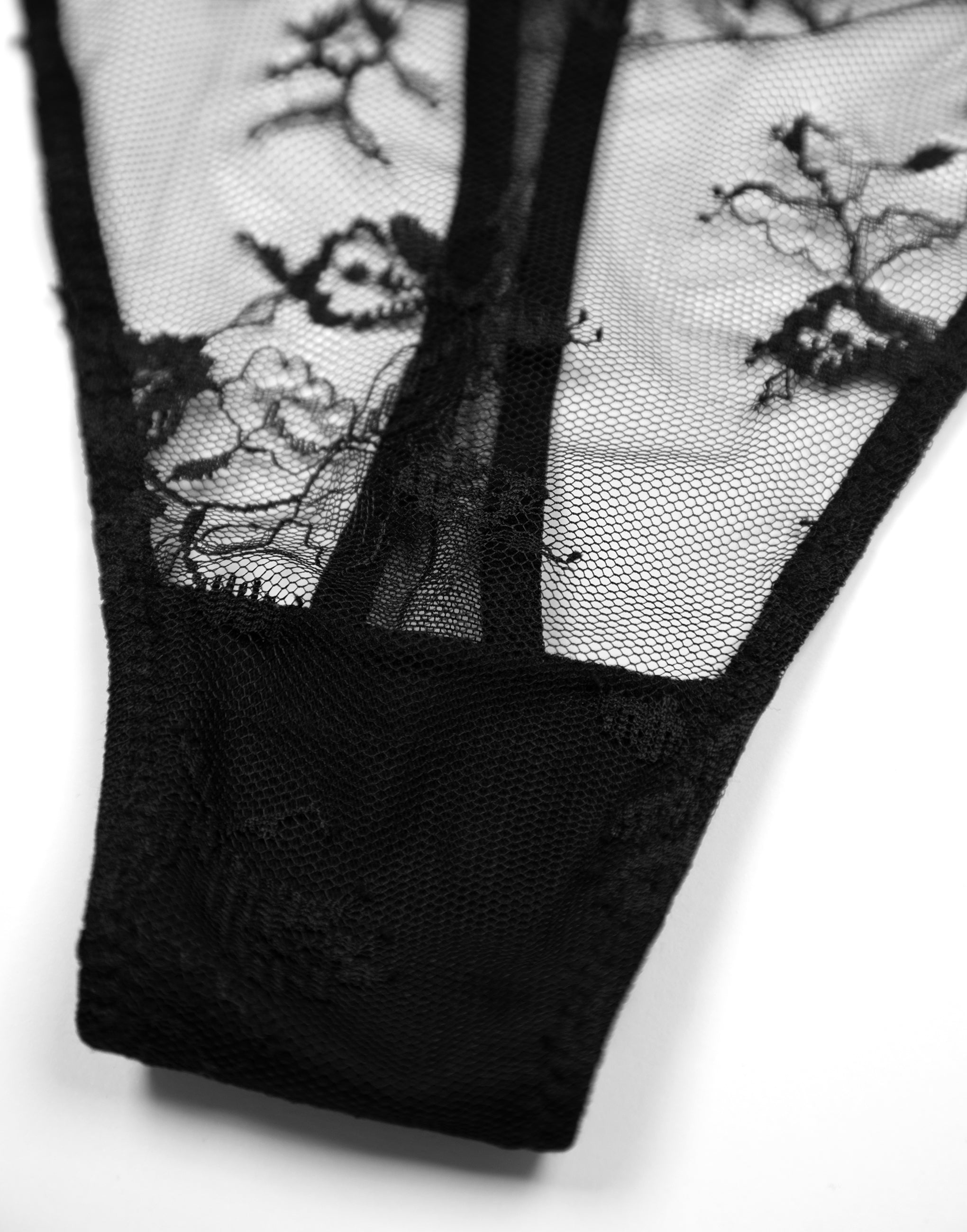 CD867 String taille haute