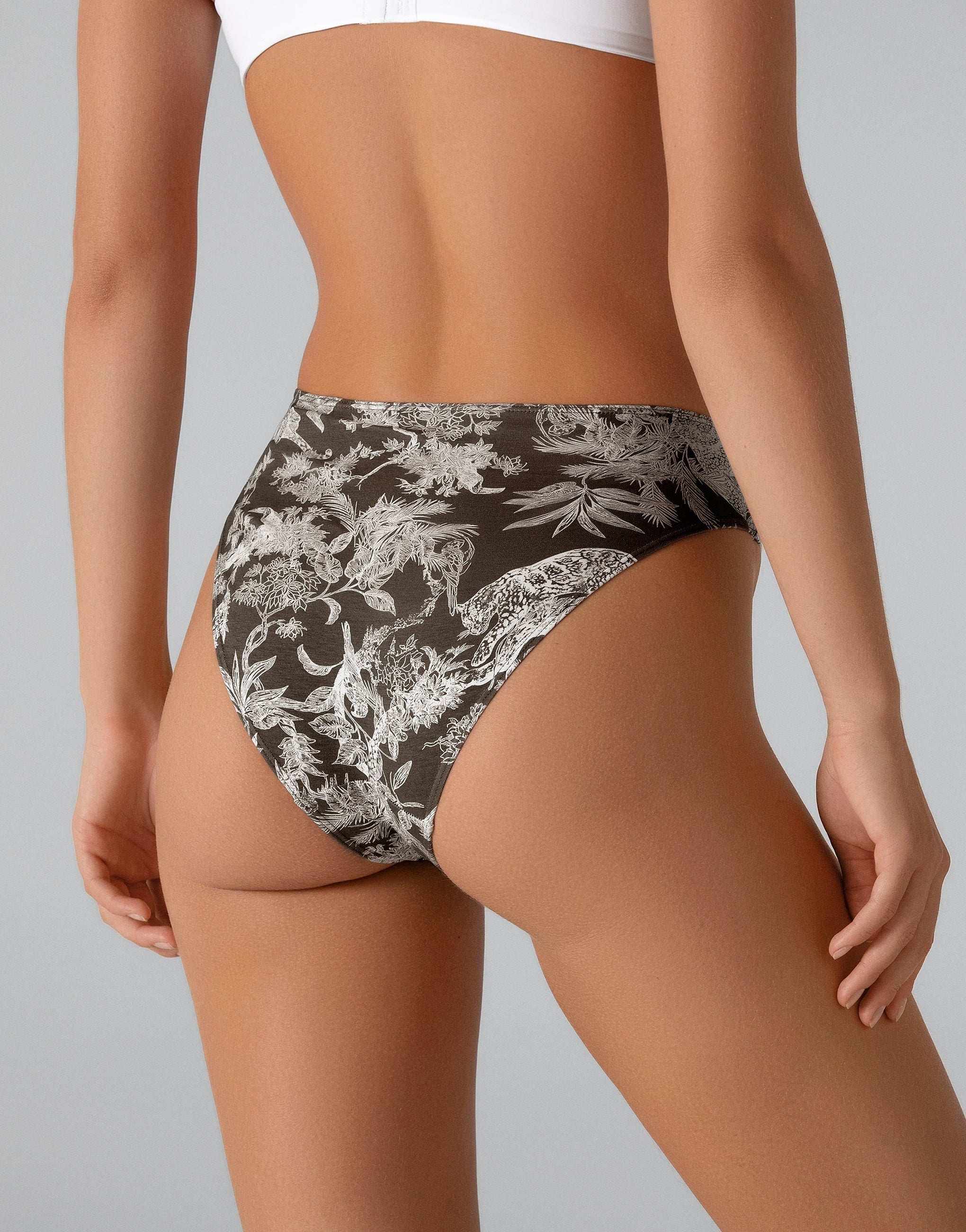 Set of 3 high-waisted briefs MD774