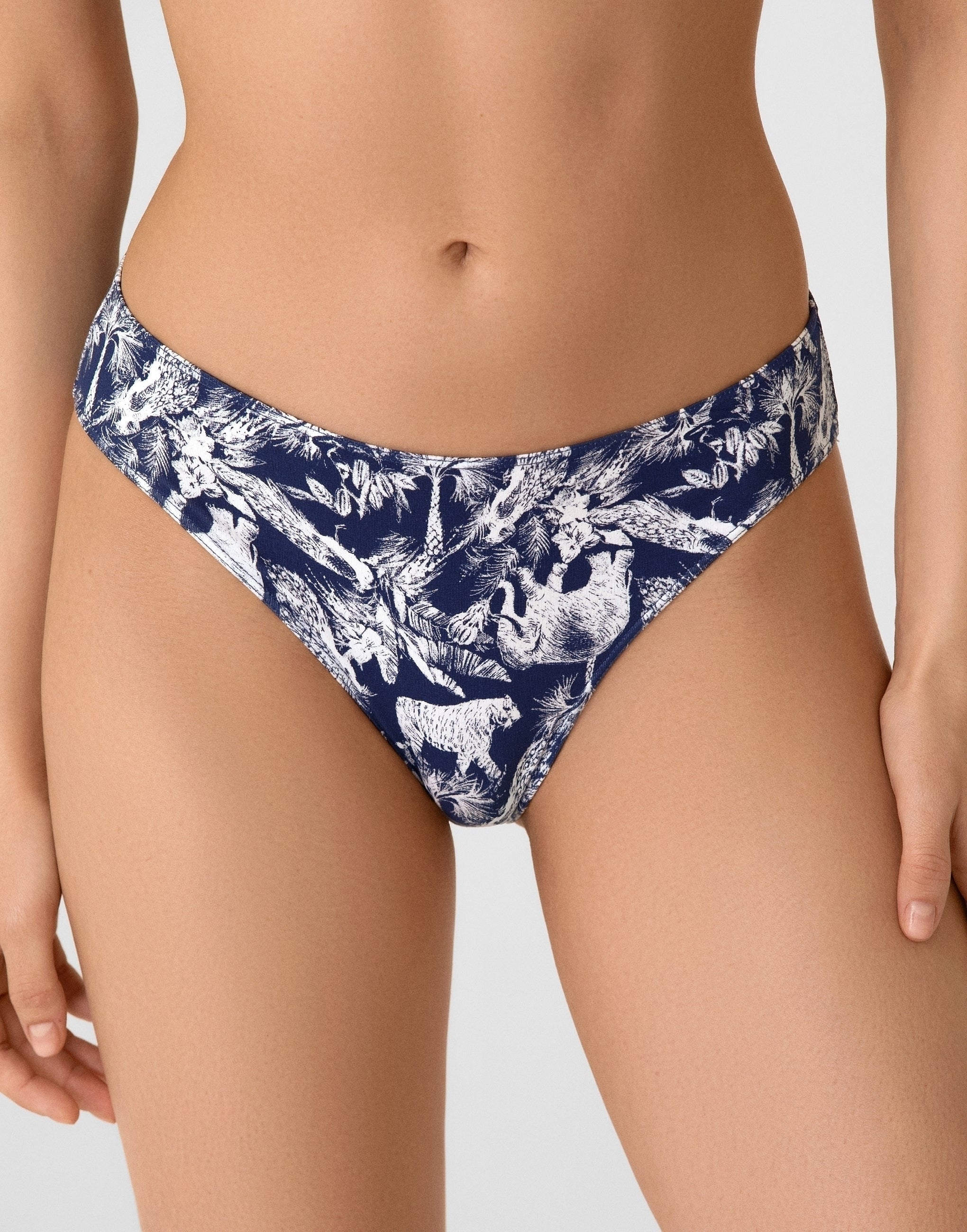 Set of 3 high-waisted briefs MD775