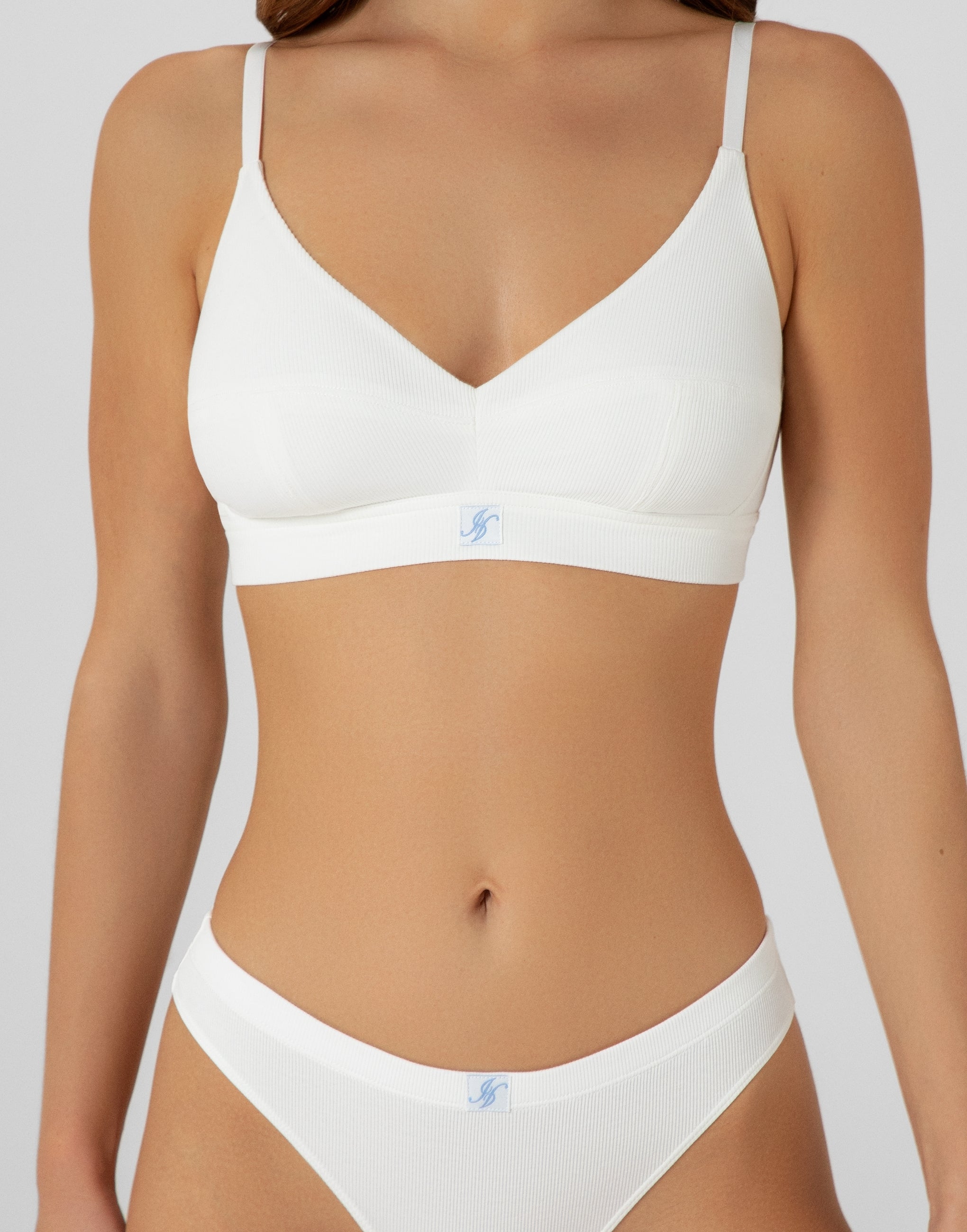 Soutien-gorge à armatures et bonnets souples MD1034